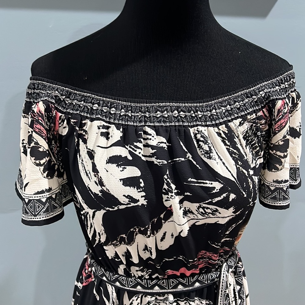Flying Tomato Black Cream Floral High-Low Off-Shoulder Dress - Picture 10 of 11